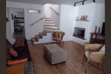 Sala de casa à venda com 3 quartos, 116m² em Chácara Monte Alegre, São Paulo