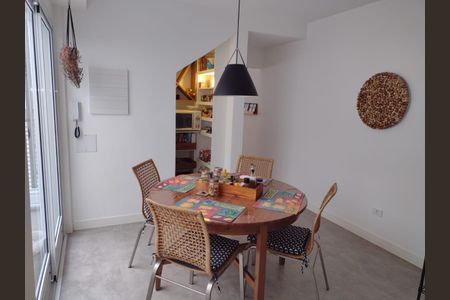 Casa à venda com 116m², 3 quartos e 2 vagasCozinha