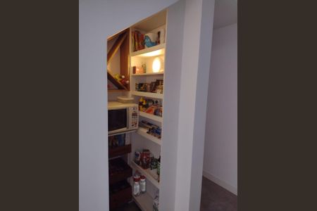 Casa à venda com 116m², 3 quartos e 2 vagasDespensa