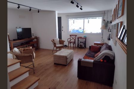 Sala de casa à venda com 3 quartos, 116m² em Chácara Monte Alegre, São Paulo