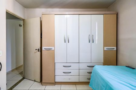 Apartamento à venda com 63m², 2 quartos e 1 vagaQuarto 02