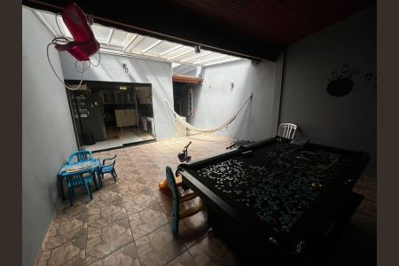 Casa à venda com 225m², 3 quartos e 2 vagasArea Externa