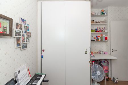 Apartamento à venda com 70m², 3 quartos e 1 vagaQuarto 2