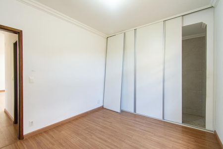 Apartamento à venda com 110m², 2 quartos e 1 vagaSuíte