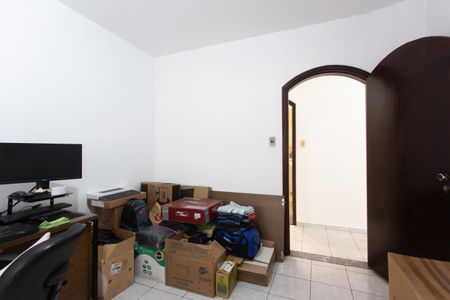 Casa para alugar com 345m², 4 quartos e 4 vagas Casa para alugar com 345m², 4 quartos e 4 vagasQuarto 1