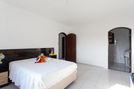 Casa para alugar com 345m², 4 quartos e 4 vagas Casa para alugar com 345m², 4 quartos e 4 vagasSuíte