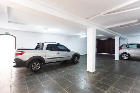 Casa para alugar com 345m², 4 quartos e 4 vagas Casa para alugar com 345m², 4 quartos e 4 vagasGaragem