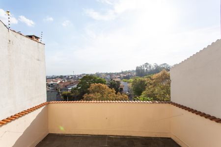 Casa para alugar com 345m², 4 quartos e 4 vagas Casa para alugar com 345m², 4 quartos e 4 vagasVista do Quarto 3
