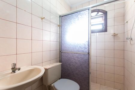 Casa para alugar com 345m², 4 quartos e 4 vagas Casa para alugar com 345m², 4 quartos e 4 vagasBanheiro 1