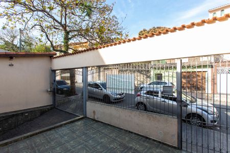 Casa para alugar com 345m², 4 quartos e 4 vagas Casa para alugar com 345m², 4 quartos e 4 vagasÁrea Externa