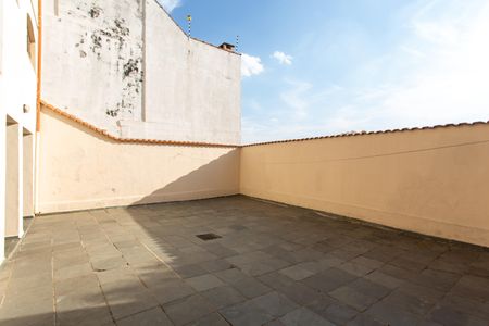 Casa para alugar com 345m², 4 quartos e 4 vagas Casa para alugar com 345m², 4 quartos e 4 vagasQuintal