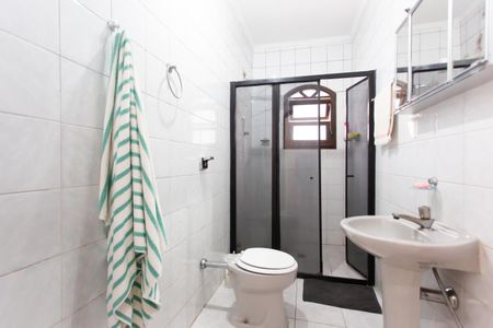 Casa para alugar com 345m², 4 quartos e 4 vagas Casa para alugar com 345m², 4 quartos e 4 vagasBanheiro 2