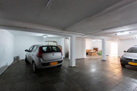 Casa para alugar com 345m², 4 quartos e 4 vagas Casa para alugar com 345m², 4 quartos e 4 vagasGaragem