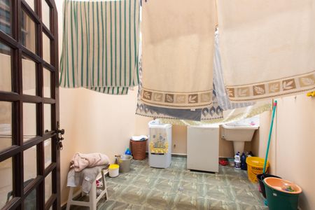 Casa para alugar com 345m², 4 quartos e 4 vagas Casa para alugar com 345m², 4 quartos e 4 vagasÁrea de Serviço 1