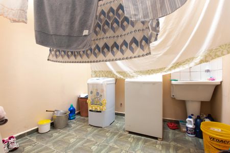 Casa para alugar com 345m², 4 quartos e 4 vagas Casa para alugar com 345m², 4 quartos e 4 vagasÁrea de Serviço 1