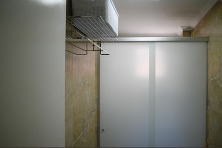 Apartamento à venda com 69m², 2 quartos e 1 vaga Apartamento à venda com 69m², 2 quartos e 1 vagaBanheiro