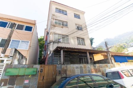 Apartamento à venda com 99m², 2 quartos e sem vaga Apartamento à venda com 99m², 2 quartos e sem vagaFachada