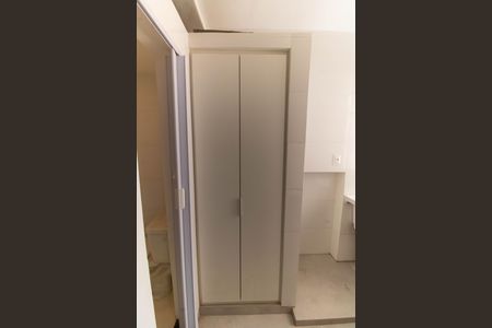 Apartamento à venda com 99m², 2 quartos e sem vaga Apartamento à venda com 99m², 2 quartos e sem vagaÁrea de Serviço