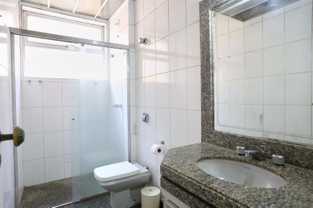 Apartamento para alugar com 165m², 3 quartos e 2 vagasBanheiro