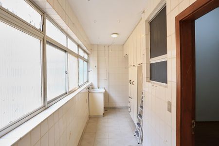 Apartamento para alugar com 165m², 3 quartos e 2 vagasÁrea de Serviço