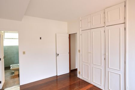 Apartamento para alugar com 165m², 3 quartos e 2 vagasSuíte