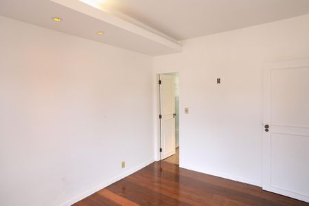 Apartamento para alugar com 165m², 3 quartos e 2 vagasSuíte