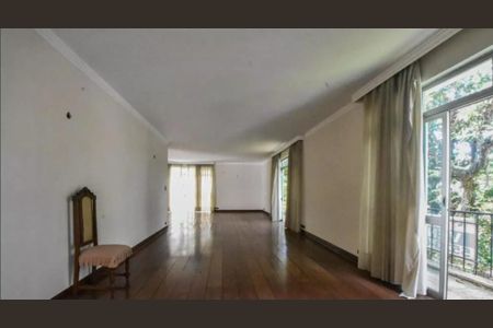 Casa à venda com 4 quartos, 635m² em Jardim Marajoara, São Paulo