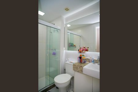 Apartamento à venda com 78m², 2 quartos e 1 vagaBanheiro Social