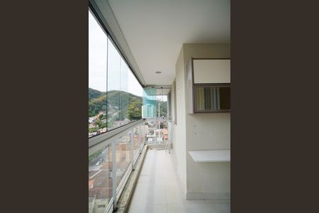 Apartamento à venda com 78m², 2 quartos e 1 vagaVaranda