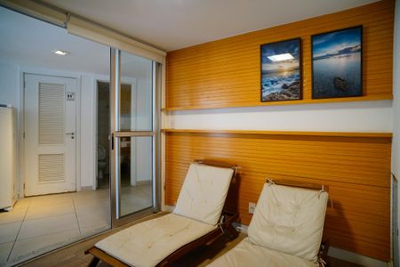 Apartamento à venda com 78m², 2 quartos e 1 vagaÁrea comum