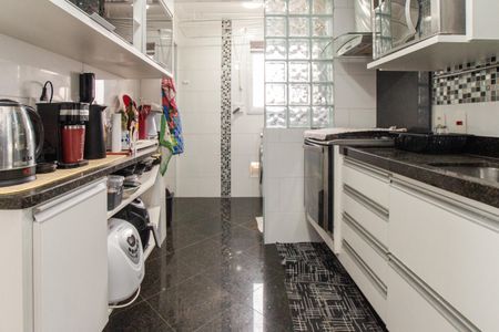 Apartamento à venda com 97m², 2 quartos e 2 vagas Apartamento à venda com 97m², 2 quartos e 2 vagasCozinha