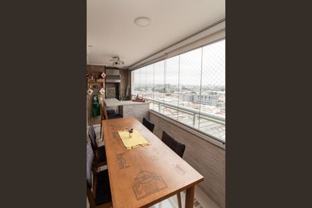 Apartamento à venda com 97m², 2 quartos e 2 vagas Apartamento à venda com 97m², 2 quartos e 2 vagasSala