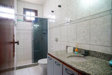 Casa à venda com 380m², 4 quartos e 3 vagasBanheiro Social