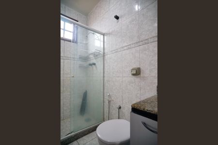 Casa à venda com 380m², 4 quartos e 3 vagasBanheiro da Suíte 2