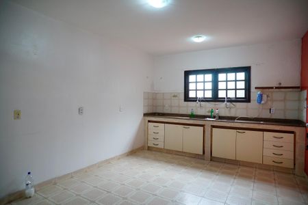 Casa à venda com 380m², 4 quartos e 3 vagasCozinha