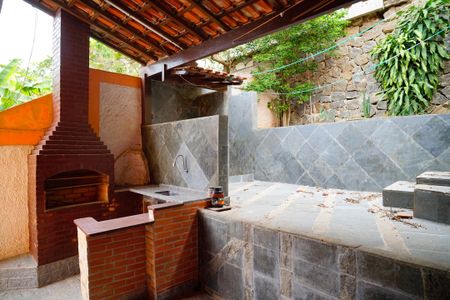 Casa à venda com 380m², 4 quartos e 3 vagasÁrea comum - Churrasqueira