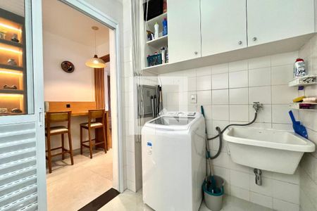 Apartamento à venda com 112m², 3 quartos e 2 vagas Apartamento à venda com 112m², 3 quartos e 2 vagasÁrea de Serviço