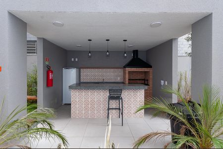 Apartamento para alugar com 39m², 2 quartos e sem vagaÁrea comum - Churrasqueira