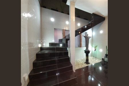 Casa para alugar com 4 quartos, 280m² em Jardim São Paulo, São Paulo