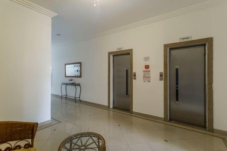 Apartamento à venda com 56m², 1 quarto e 1 vagaHall social