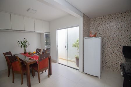 Casa à venda com 360m², 4 quartos e 4 vagasCozinha