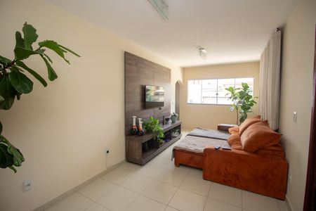 Casa à venda com 360m², 4 quartos e 4 vagasSala 1