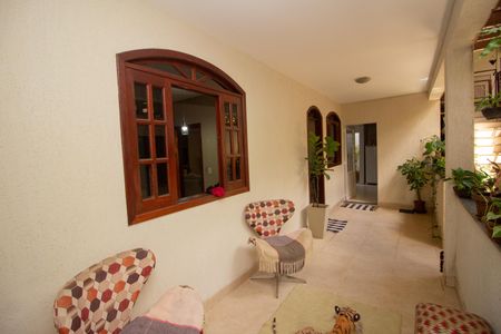 Casa à venda com 360m², 4 quartos e 4 vagasVaranda