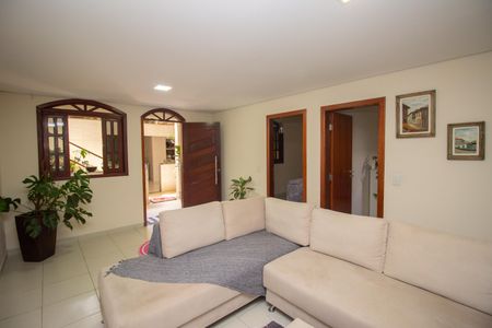 Sala 2 de casa à venda com 4 quartos, 360m² em Jardim do Lago, Contagem