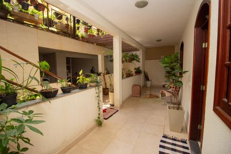 Casa à venda com 360m², 4 quartos e 4 vagasVaranda