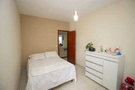 Casa à venda com 360m², 4 quartos e 4 vagasQuarto 2