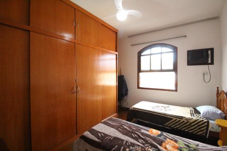 Casa à venda com 599m², 6 quartos e 6 vagasQuarto 3