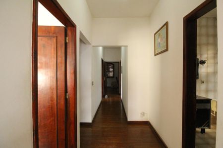 Casa à venda com 599m², 6 quartos e 6 vagasSala 3 - Corredor