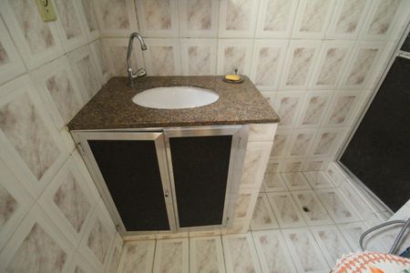 Casa à venda com 599m², 6 quartos e 6 vagasBanheiro da suíte 2