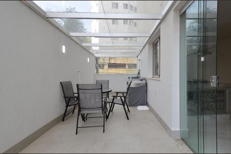 Apartamento à venda com 136m², 2 quartos e 2 vagas Apartamento à venda com 136m², 2 quartos e 2 vagasÁrea Privativa